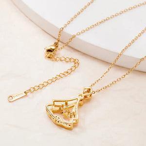 Rhinestone Decor Pendant Necklace Zambeel