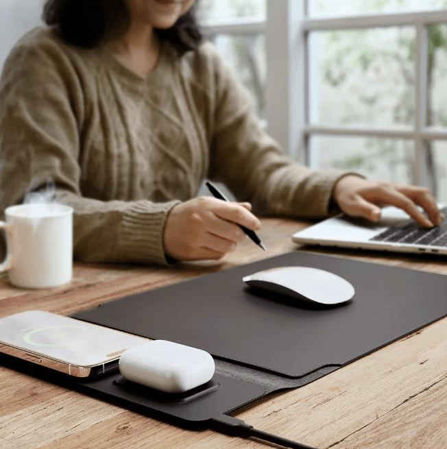 4 in 1 Wiresless Charging Laptop Sleeve Zambeel