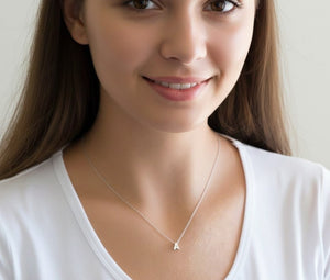 Custom English Initial Necklace Zambeel - Elegant Bands