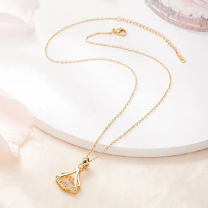 Rhinestone Decor Pendant Necklace Zambeel